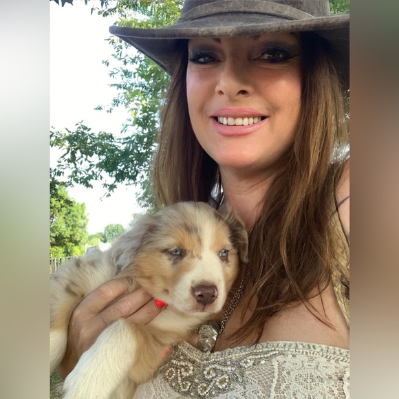 Meet your Posher, Eva - Picture 1 of 12